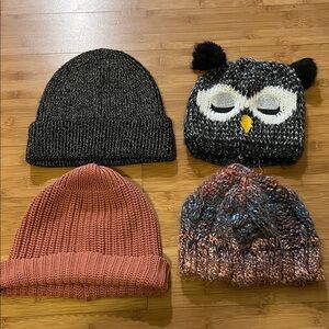 Set of Four touques